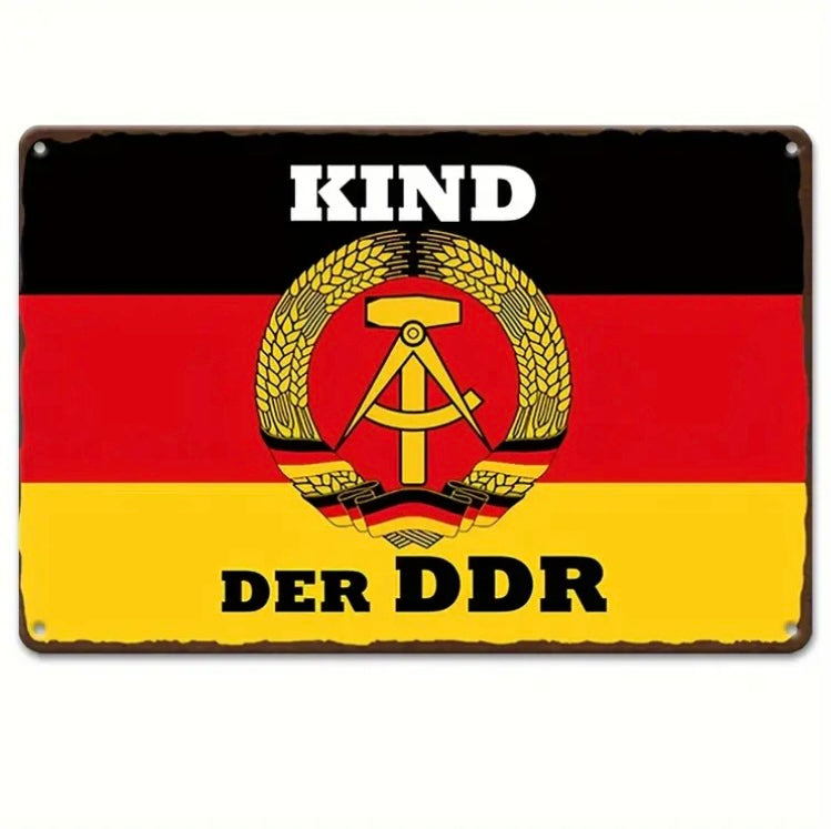 Kind Der DDR Aluminium Wandschild