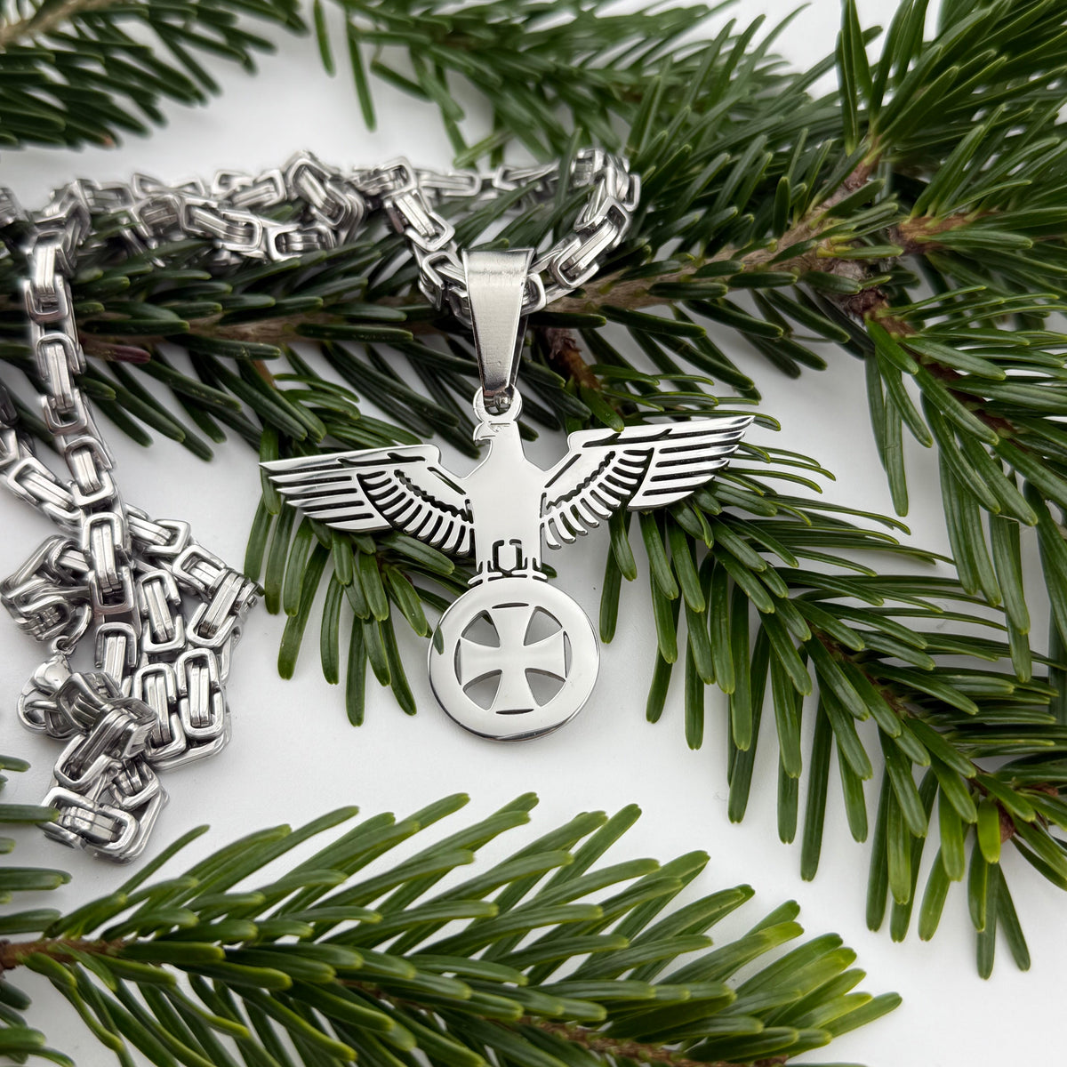 Königskette 5mm breit + 60cm lang Reichsadler Kette mit Eisernen
Kreuz aus Edelstahl